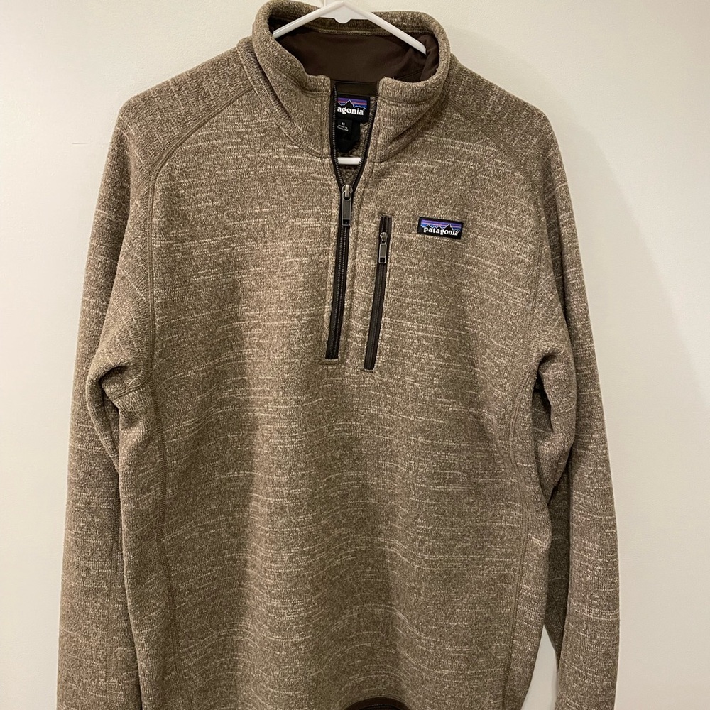 Patagonia 1/4 zip pull over sweater